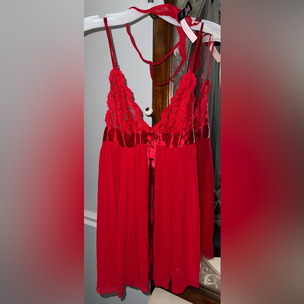 New Victoria’s Secret Red Lingerie Gown Size XS